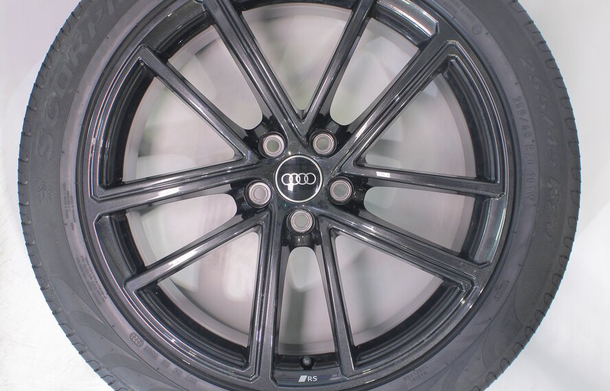 Audi Audi Q5 8MA S-line 20 inch wheels Pirelli summer tires Original