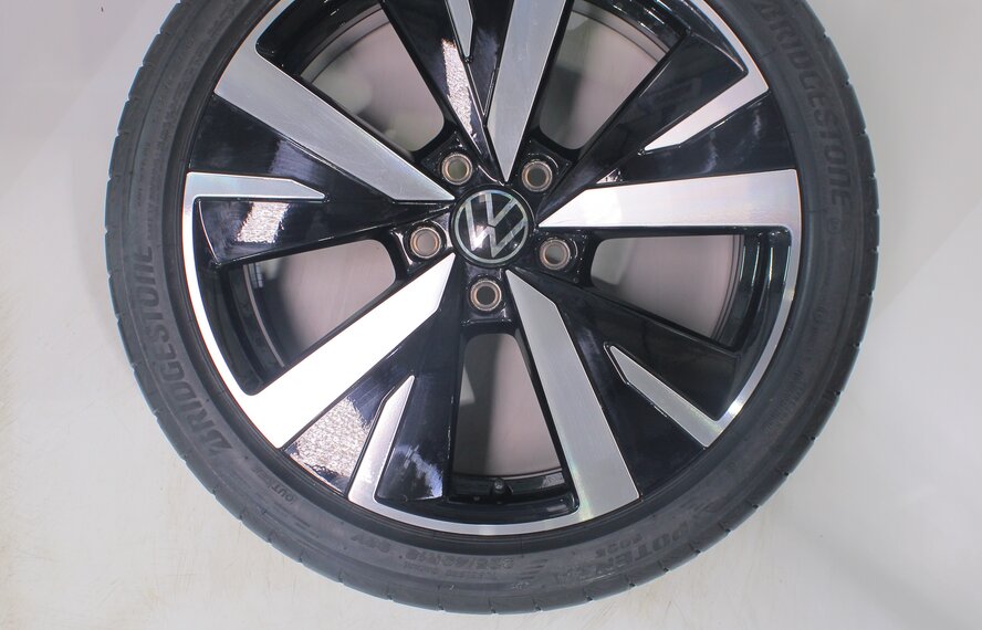 Volkswagen Volkswagen Golf 5 6 7 8 Catania 18 inch wheels Bridgestone Summer tires New Original