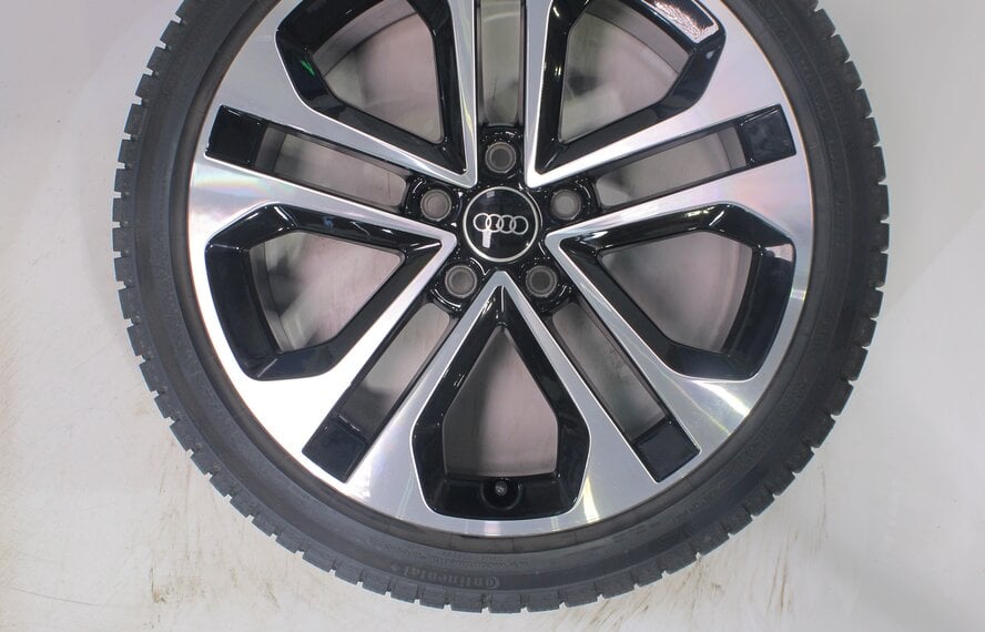 Audi Audi A3 S3 8Y 8V S-line 18 inch rims Continental winter tires Original