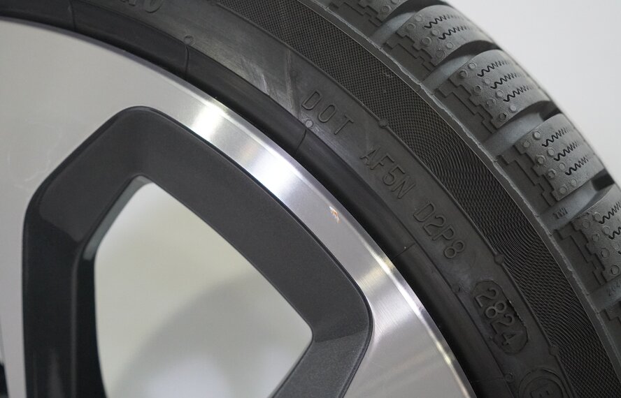 Audi Audi A3 S3 8Y 8V S-line 18 inch wheels Continental winter tires Original