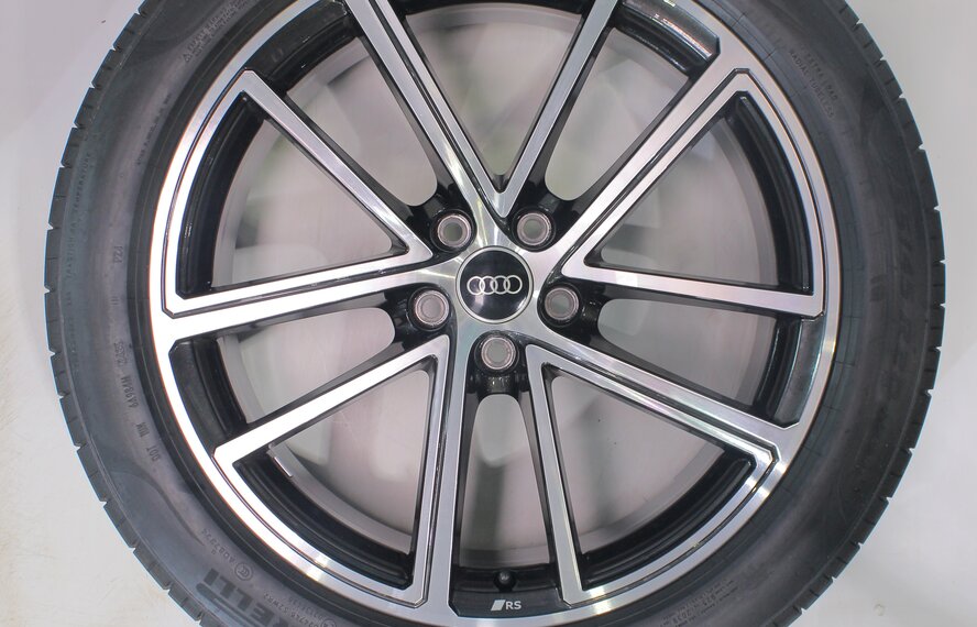 Audi Audi Q5 8MA S-line 20 inch wheels Pirelli Summer tires Original