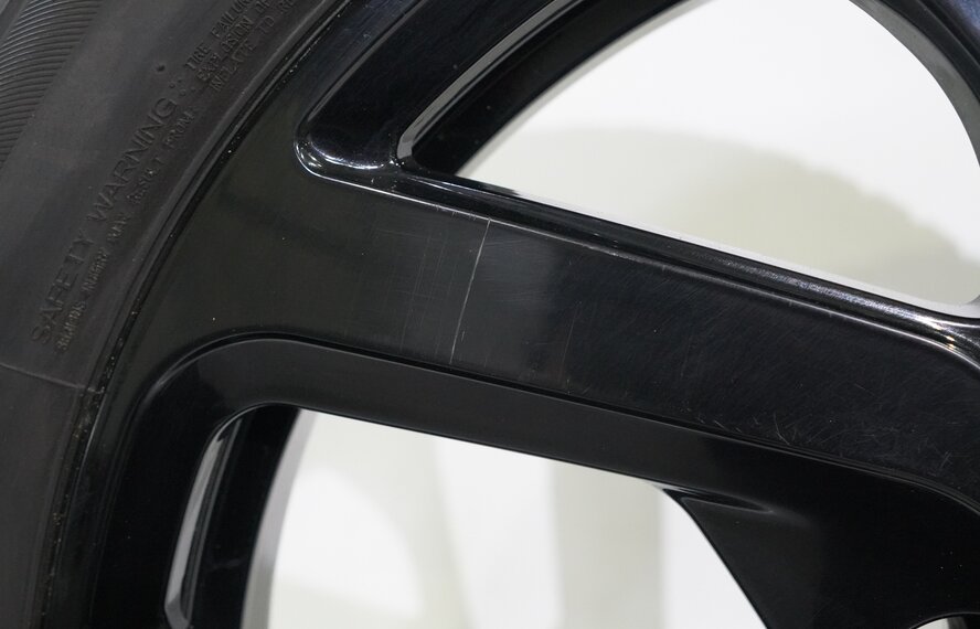 BMW BMW i3s 428 19 inch wheels Bridgestone winter tires Original