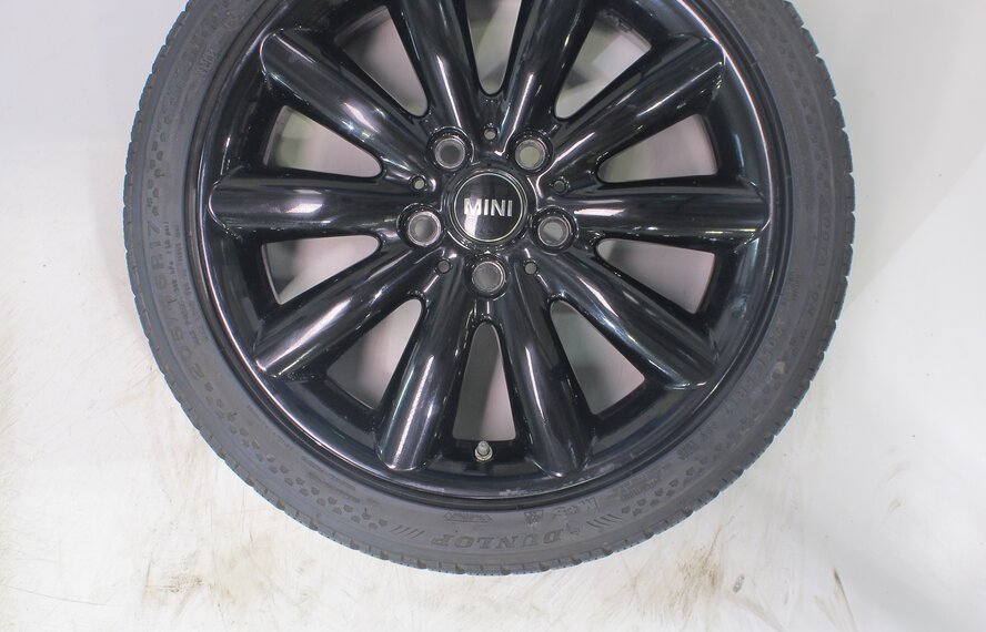 Mini Mini Cooper / S / One / Cabrio F55 F56 F57 499 17 inch wheels Dunlop Runflat winter tires Original