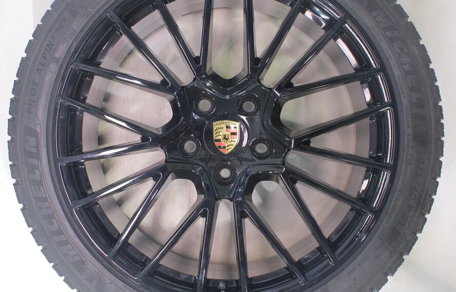 Porsche Porsche Cayenne Coupe 21 inch rims Michelin winter tires Original
