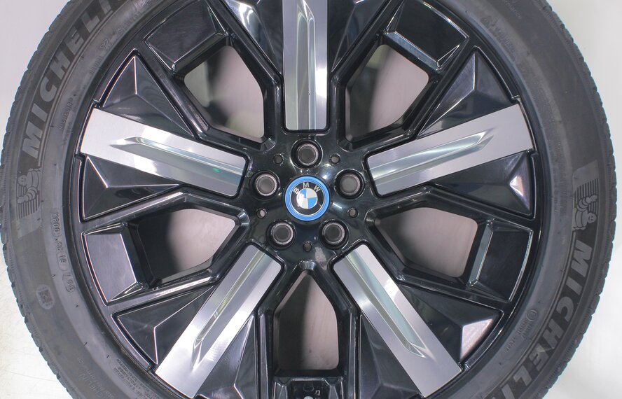 BMW BMW iX i20 1011 21 inch wheels Michelin Winter tires Original