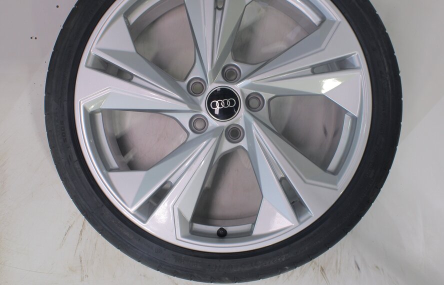 Audi Audi A3 S3 8Y 8V 19 inch rims Bridgestone Summer tires Original