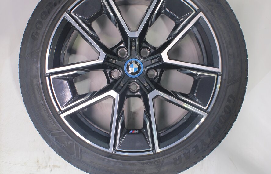BMW BMW 4 series i4 G26 858M 18 inch wheels Goodyear Winter Tires New Original
