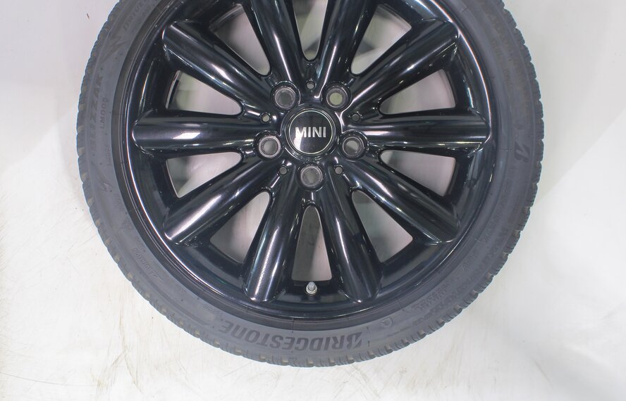 Mini Mini Cooper / S / One / Convertible F55 F56 F57 499 17 inch wheels Bridgestone Runflat Winter tires Original
