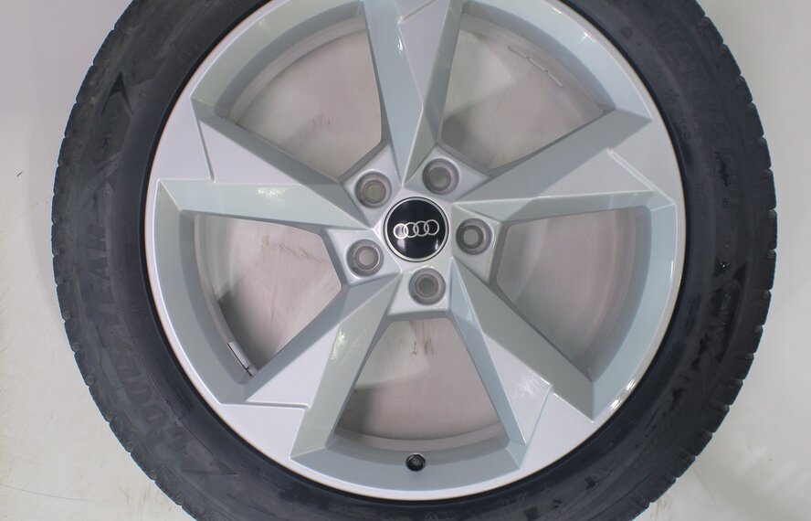Audi Audi Q3 SQ3 F3B 19 inch rims Goodyear winter tires Original