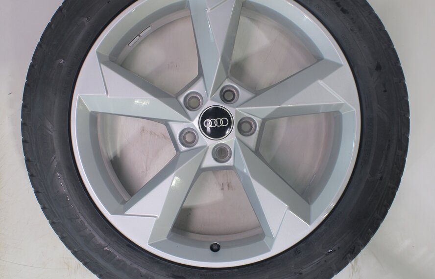 Audi Audi Q3 SQ3 F3B 19 inch rims Goodyear winter tires Original