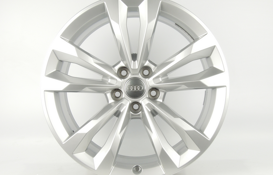 Audi Original Audi Q7 4M0601025C Rim