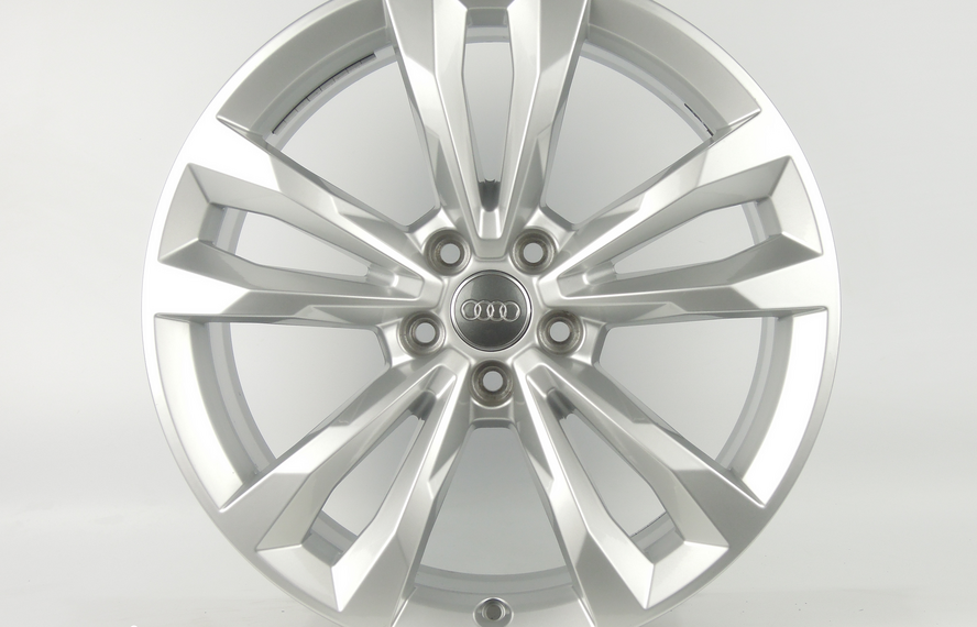 Audi Original Audi Q7 4M0601025C Rim