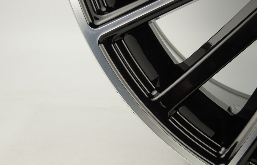 Mercedes Original Mercedes C-Class A2054011501 Rim