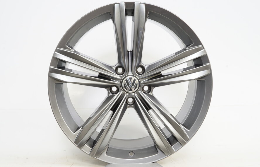 Volkswagen Original Volkswagen Tiguan II 5NA601025E Rim