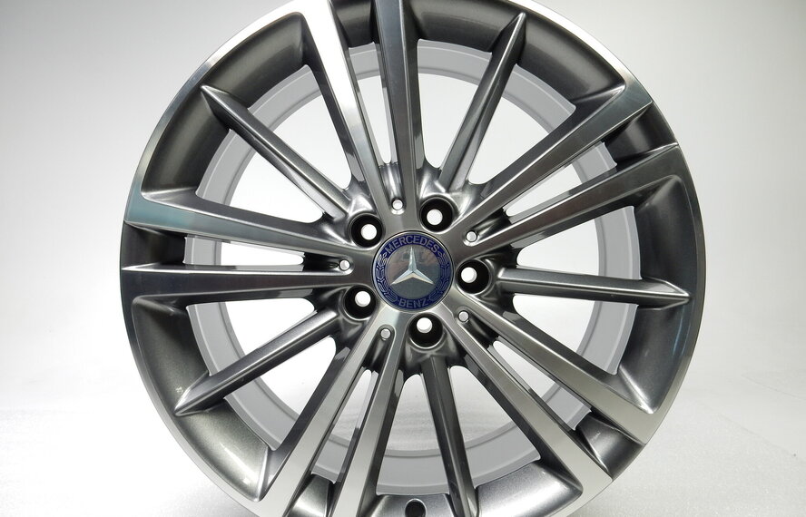 Mercedes Original Mercedes CLS W257 A2574010300 Rim