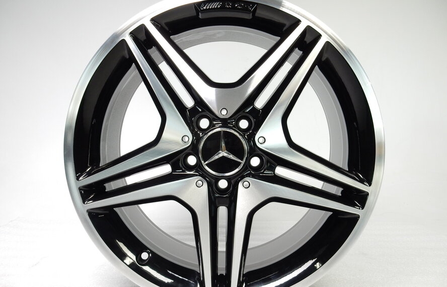 Mercedes Original Mercedes  A-Klasse W176 CLA C117 X117 AMG A1764010302 Rim