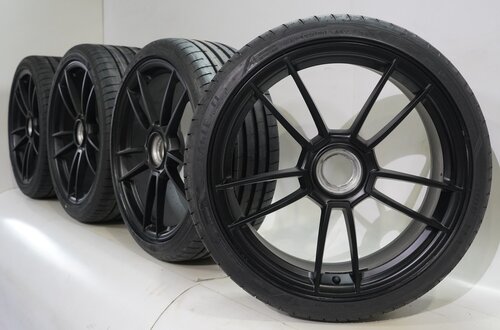 Porsche Porsche 911 992 GTS 20 & 21 inch wheels Goodyear Summer tires New Original