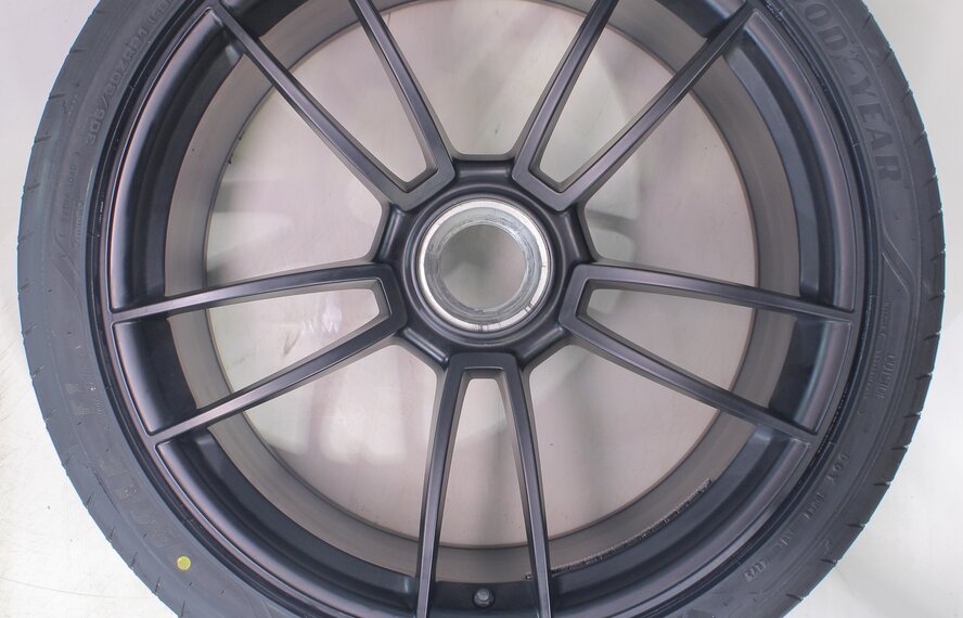 Porsche Porsche 911 992 GTS Turbo S GT3 20 & 21 inch wheels Goodyear Summer tires New Original