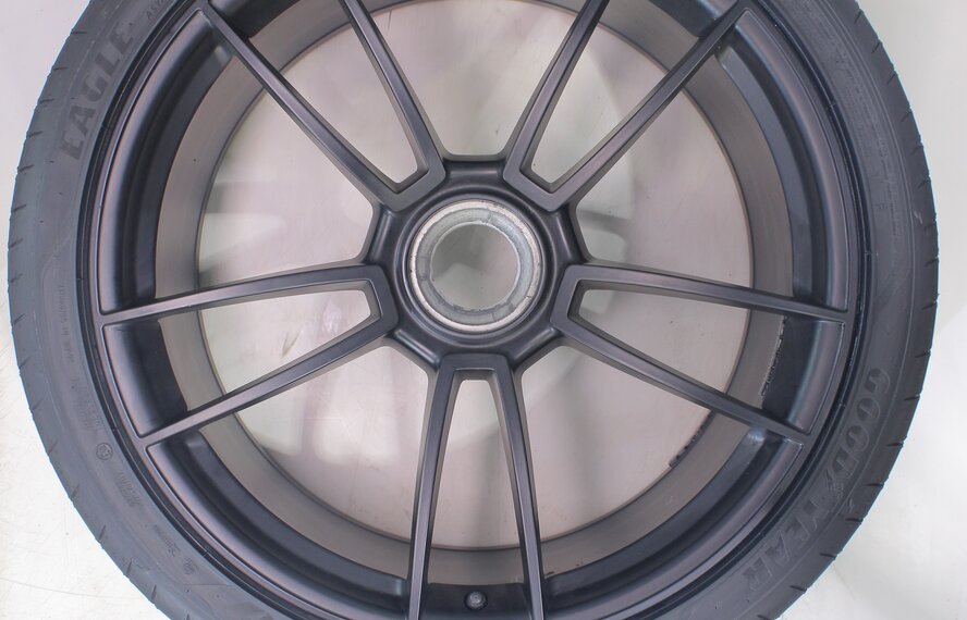 Porsche Porsche 911 992 GTS Turbo S GT3 20 & 21 inch wheels Goodyear Summer tires New Original