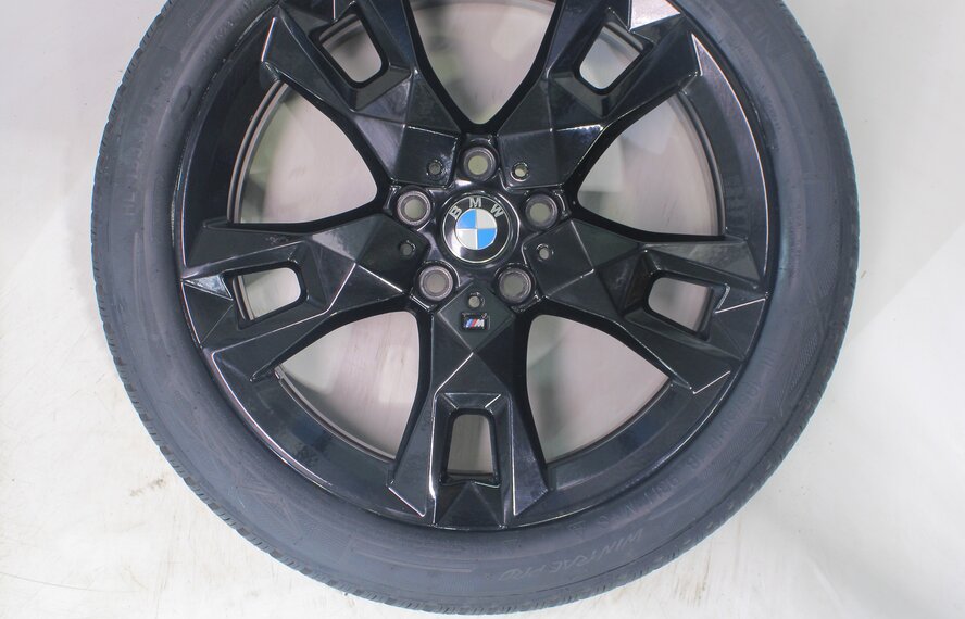 BMW BMW 1 series 2 series F70 F74 968M 18 inch rims Vredestein Winter tires New Original