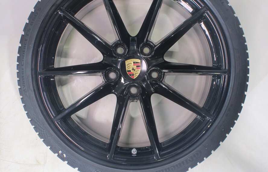 Porsche Porsche 911 992.1 Carrera S 4S Targa 4S 20 & 21 inch wheels Continental Winter Tires New Original