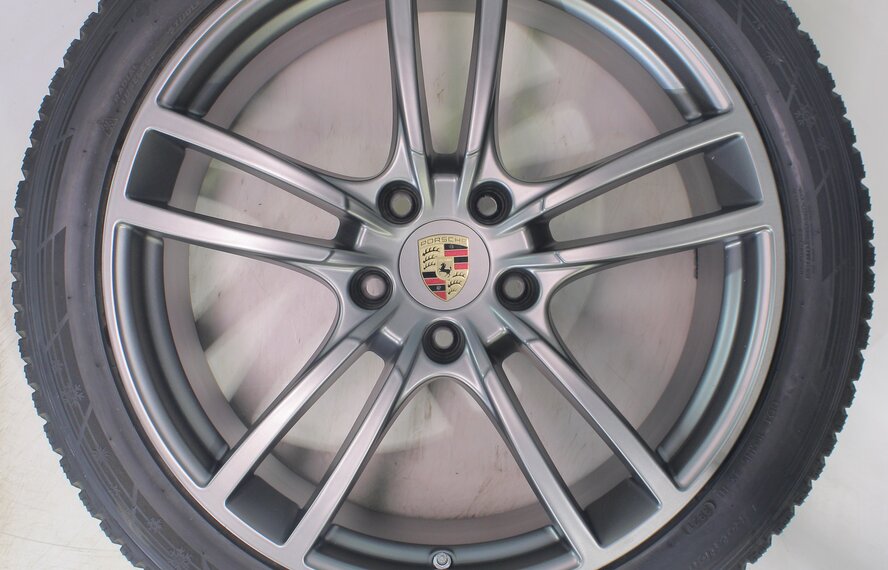 Porsche Porsche Cayenne E3 21 inch rims Hankook Winter tires Original