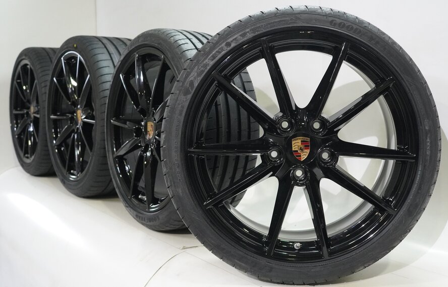 Porsche Porsche 911 992 Carrera S 4S Targa 4S 20 & 21 inch rims Goodyear Summer Tires New Original
