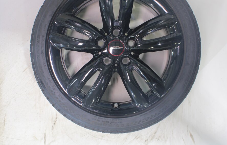 Mini Mini Cooper / S / One / Convertible F55 F56 F57 JCW501 17 inch wheels Dunlop Runflat winter tires Original