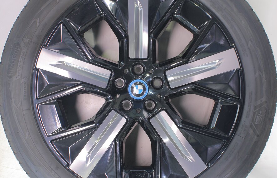 BMW BMW iX i20 1010 21 inch rims Goodyear Winter tires Original