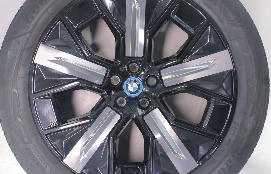 BMW BMW iX i20 1010 21 inch rims Goodyear Winter tires Original