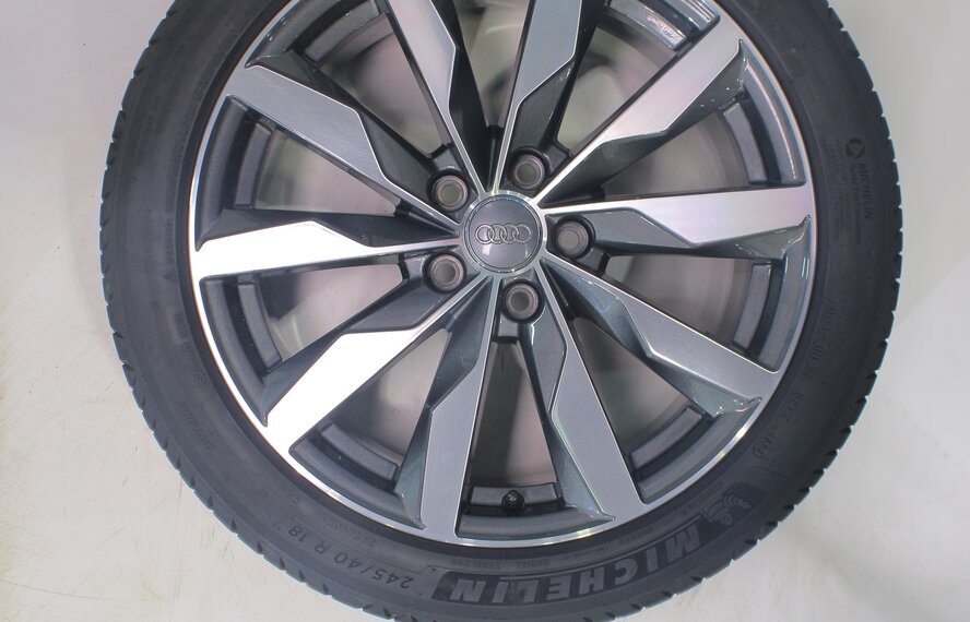 Audi Audi A4 S4 B9 8W 18 inch wheels Michelin Summer Tires Original