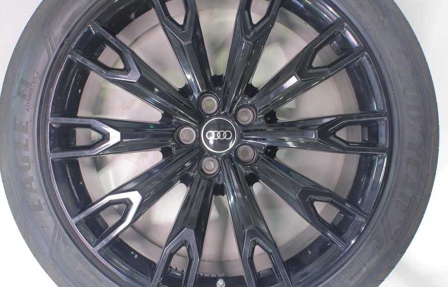 Audi Audi Q7 4M 21 inch wheels Goodyear Summer Tires Original
