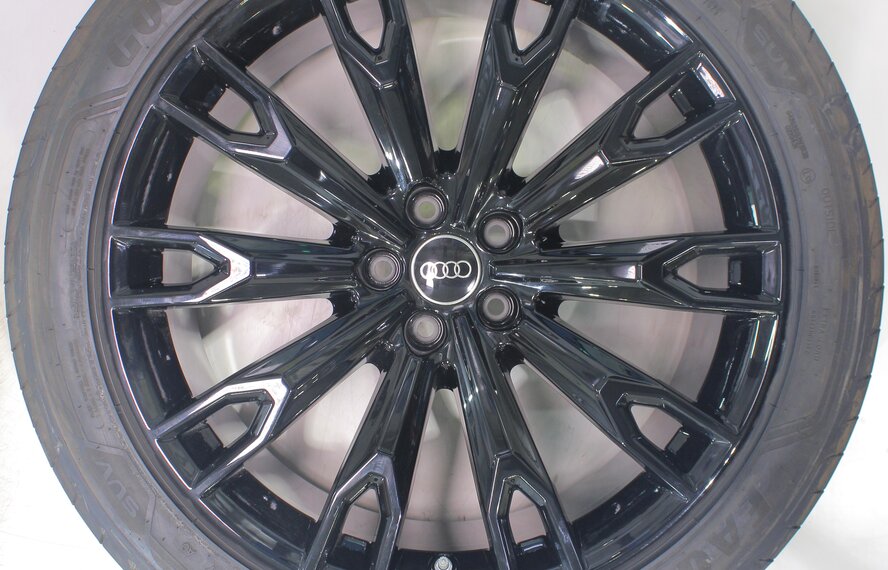Audi Audi Q7 4M 21 inch wheels Goodyear Summer Tires Original