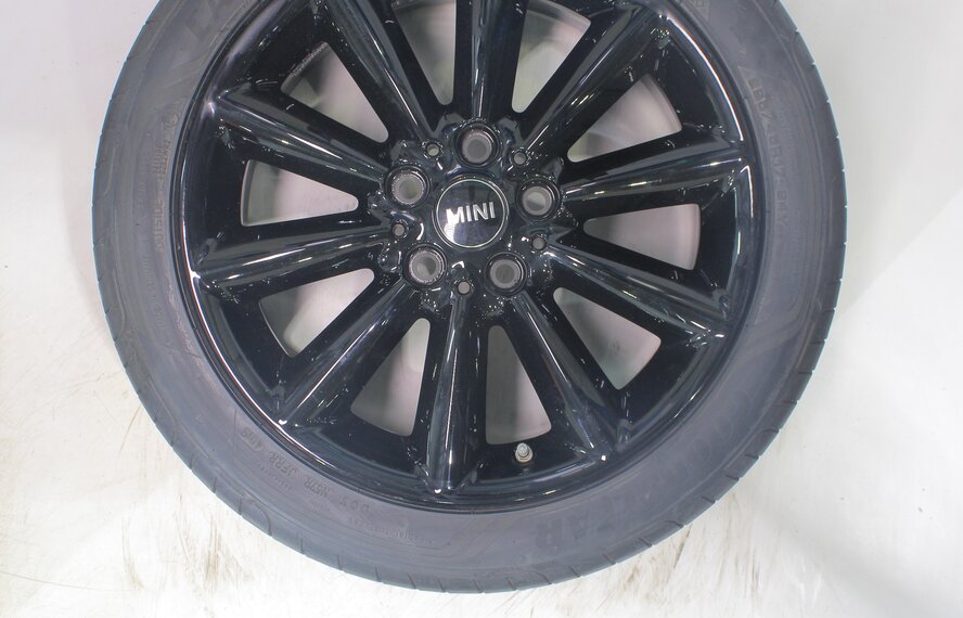 Mini Mini Clubman F54 518 17 inch wheels Goodyear Summer tires New Original