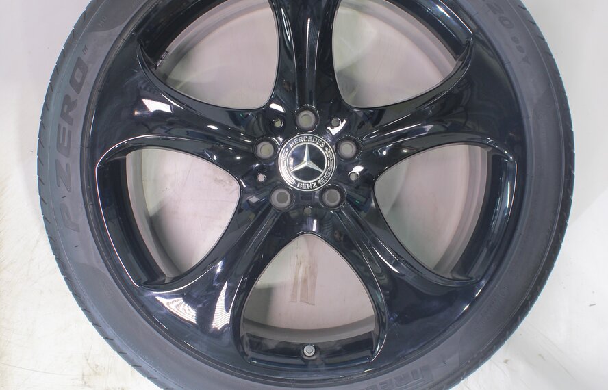 Mercedes Mercedes S-Class W222 20 inch wheels Pirelli Runflat Summer tires Original