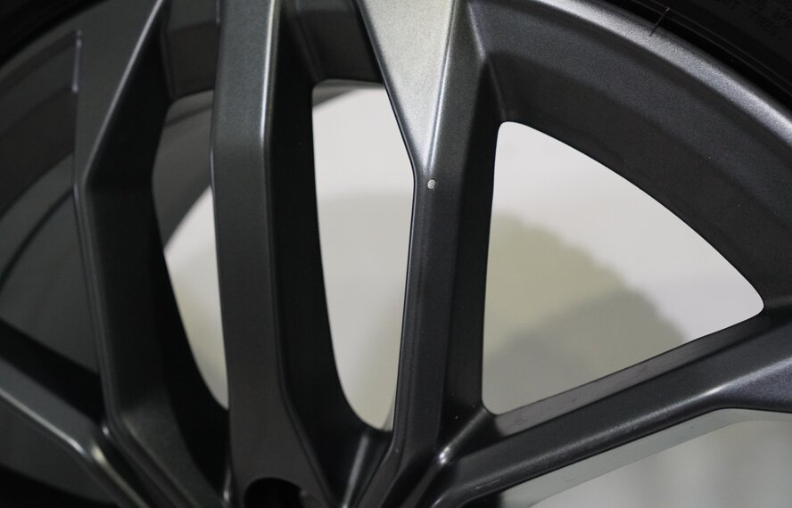 BMW BMW X1 iX1 U11 BEV X2 iX2 U10 879 18 inch rims Bridgestone Winter tires New Original