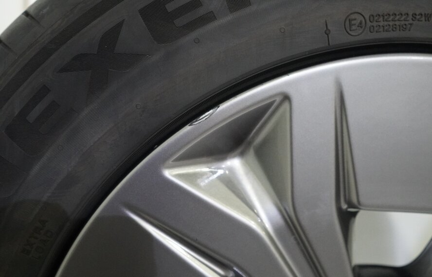 BMW BMW X1 iX1 U11 BEV X2 iX2 U10 864 17 inch wheels Nexen Summer tires Original