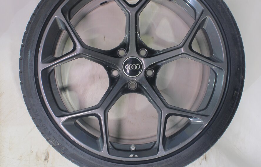Audi Audi RS4 RS5 B9 20 inch rims Continental winter tires Original