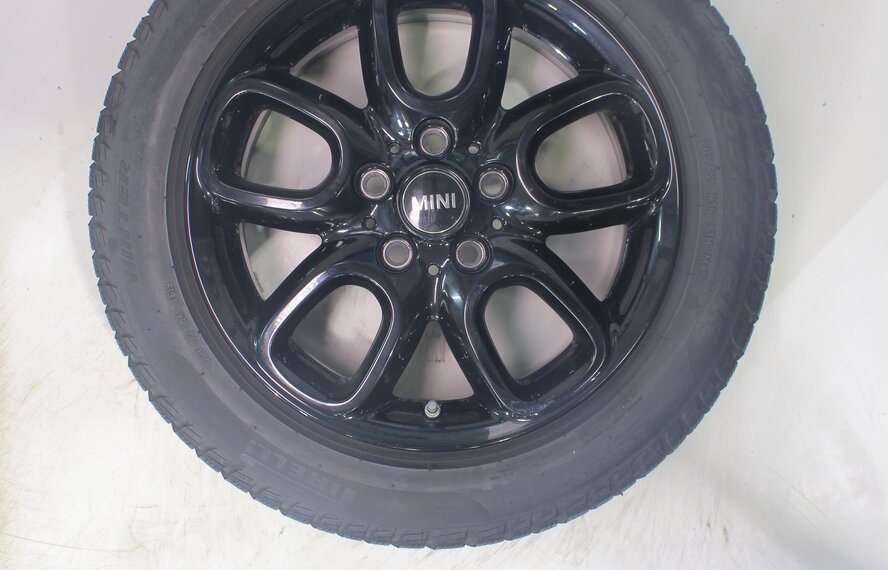 Mini Mini Clubman F54 494 16 inch rims Pirelli Runflat Winter tires Original