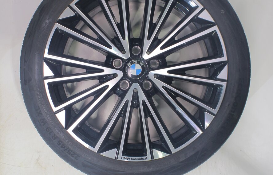 BMW BMW 2 series U06 Active Tourer 839i 19 inch rims Continental Summer tires Original