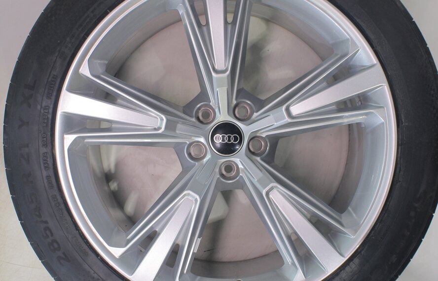 Audi Audi Q8 4M 21 inch wheels Continental Summer tires New Original