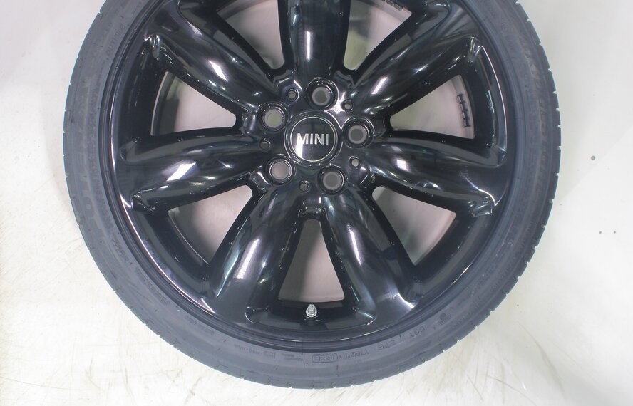 Mini Mini Clubman F54 521 18 inch wheels Bridgestone Runflat Summer tires New Original