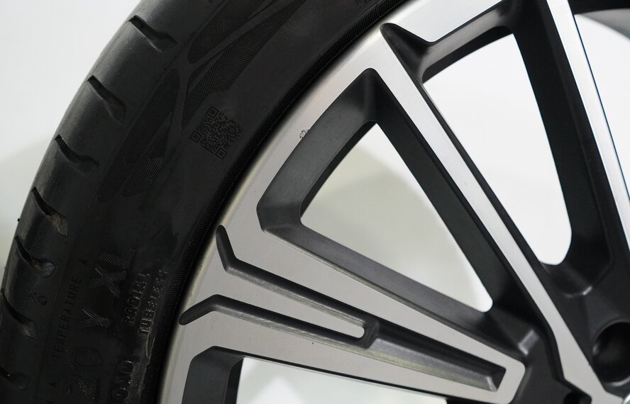 BMW BMW X1 iX1 U11 BEV X2 iX2 U10 869i 20 inch rims Continental Summer tires Original