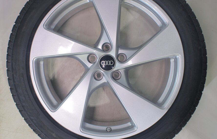 Audi Audi Q5 8MA 20 inch wheels Pirelli Winter tires Original