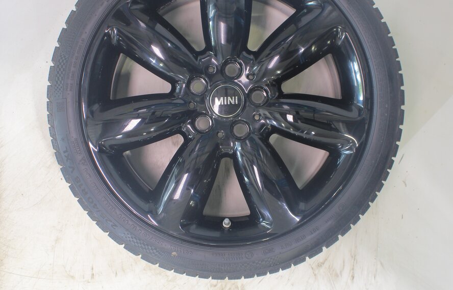 Mini Mini Clubman F54 521 18 inch rims Continental Runflat winter tires Original