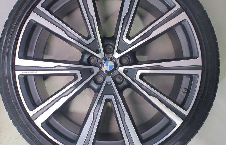 BMW BMW X5 G05 X6 G06 746i 22 inch rims Pirelli Runflat Winter tires Original