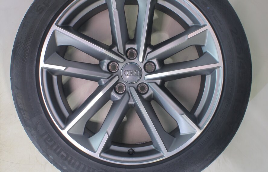 Audi Audi Q3 SQ3 F3B 19 inch wheels Continental Summer tires Original