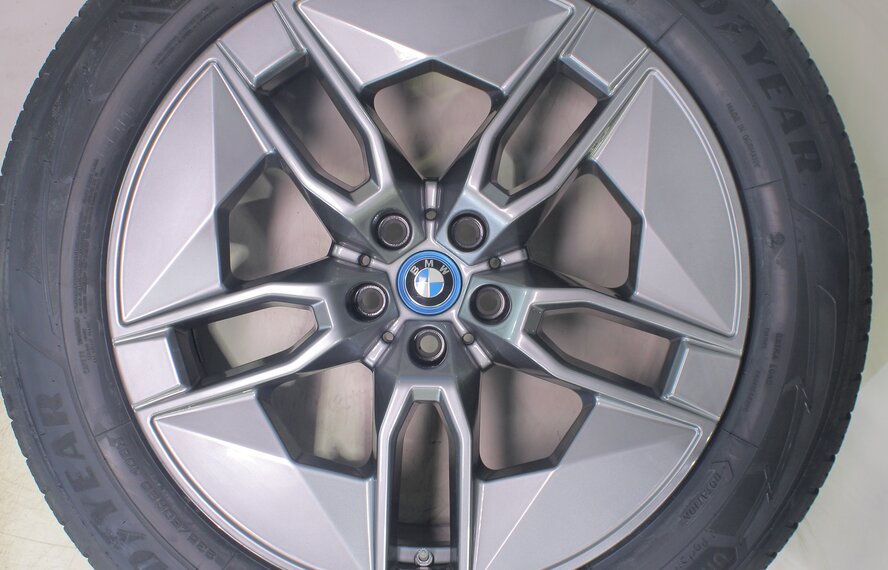 BMW BMW iX i20 1002 20 inch rims Goodyear Winter tires New Original