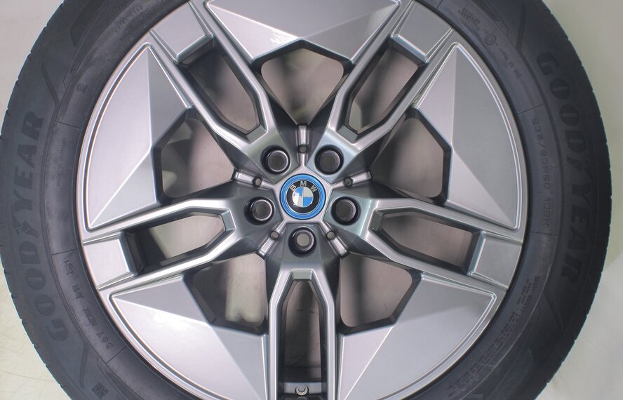 BMW BMW iX i20 1002 20 inch rims Goodyear Winter tires New Original