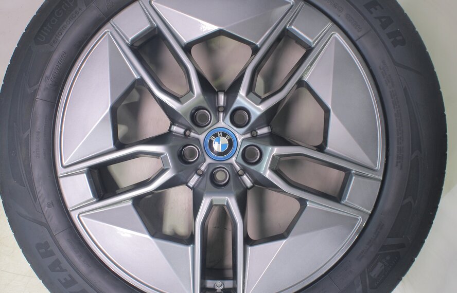 BMW BMW iX i20 1002 20 inch rims Goodyear Winter tires New Original